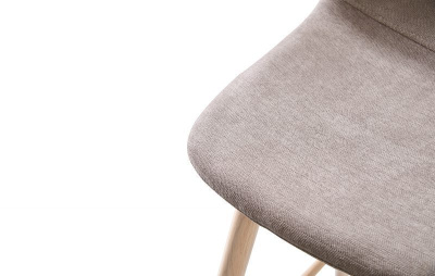 Стул полубарный 350S бежевый/дерево фото Стул полубарный 350S бежевый/дерево. Фото №4