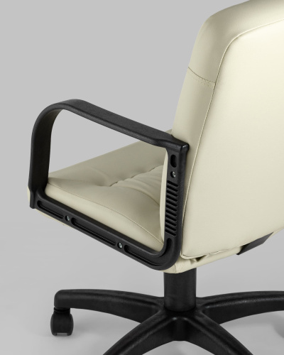 Кресло офисное Марк экокожа кремовый. Фото №8