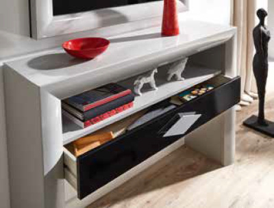 Консоль 2004. Фото