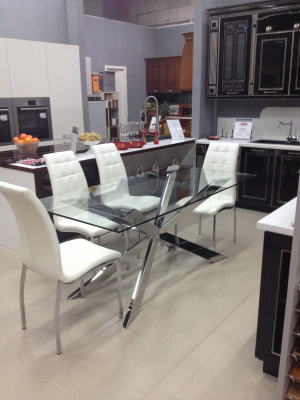 Стол Т088 прозрачный. Фото